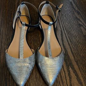 Calvin Klein. Dress flats